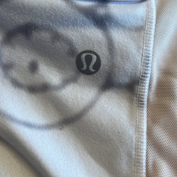 Lululemon Workout Top - Picture 3 of 5